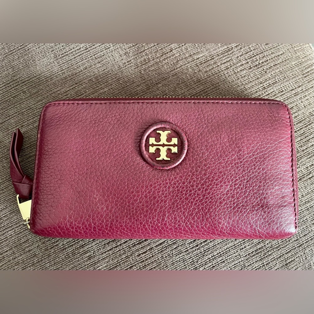 Tory Burch Continental Leather Wallet- burgundy/gold